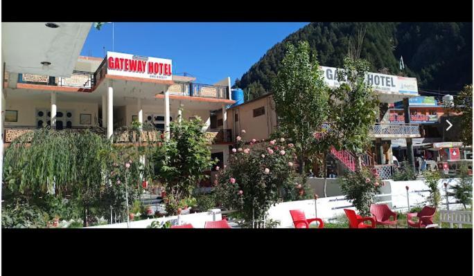 Gateway Hotel Naran Eksteriør bilde